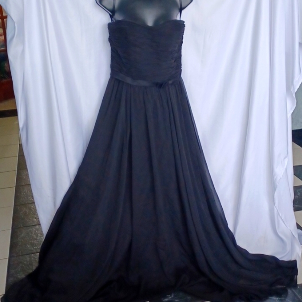 Maggie Sottero formal dress, strapless, Ruched bodice, full skirt, convertible
